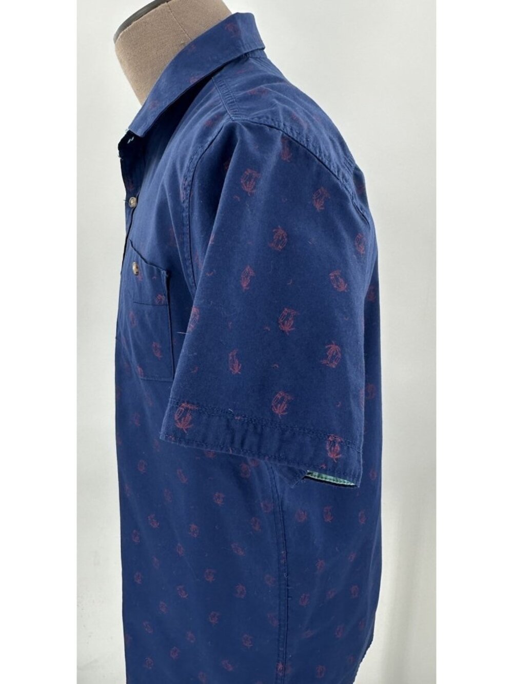Free Planet Men's Button Front Shirt Blue Red Beach Surfing Memorial 4th Large - Picture 8 of 10